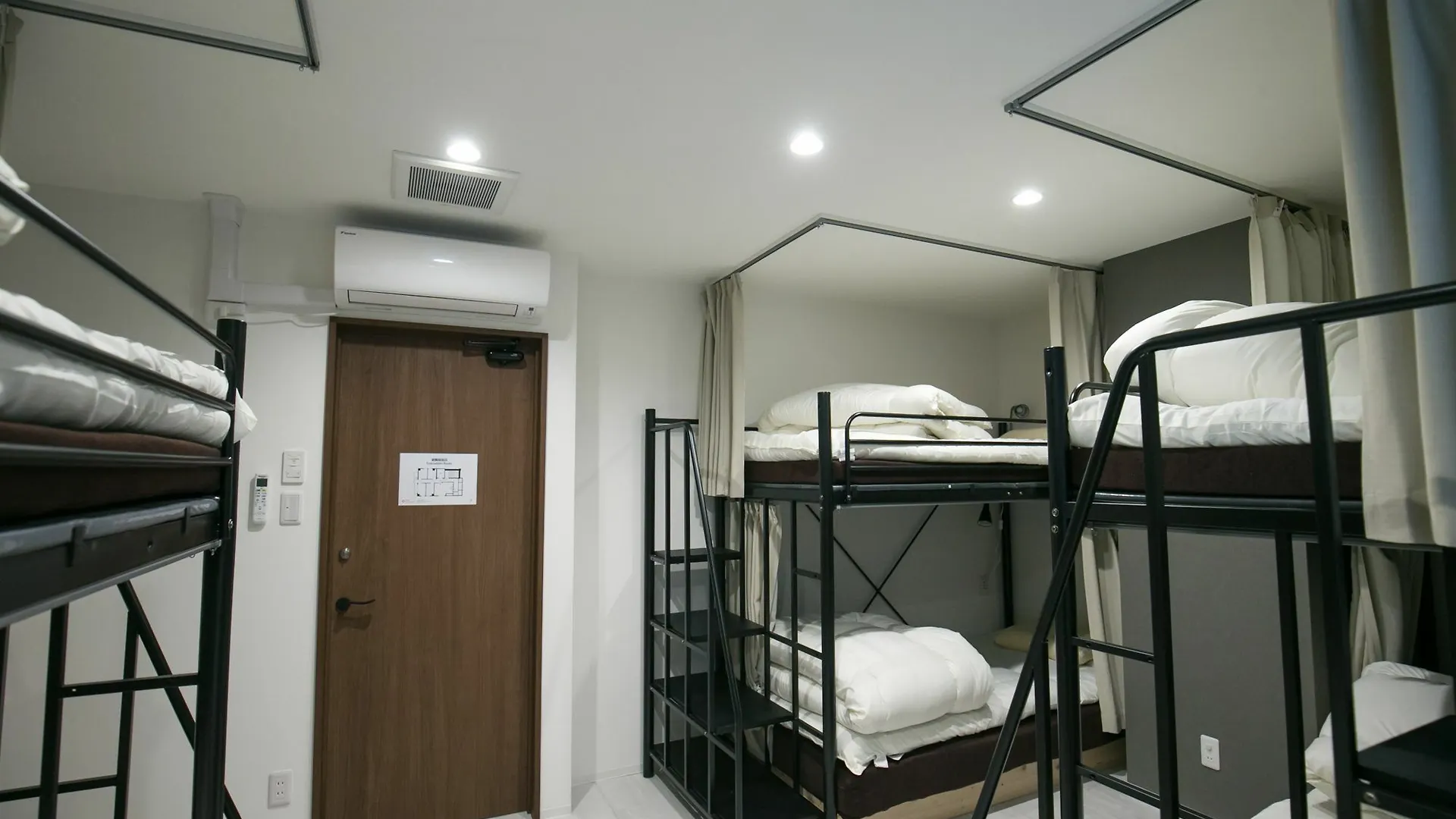 Hotel Mikado Osaka 0*,  Japan